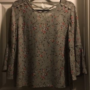 Blouse with lace back